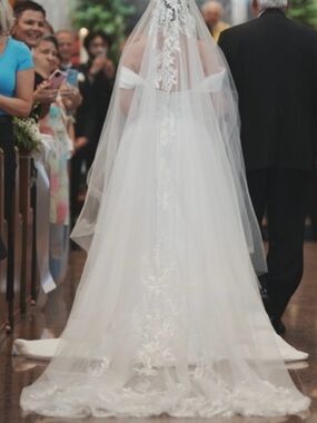 Pronovias  Cathedral Veil
